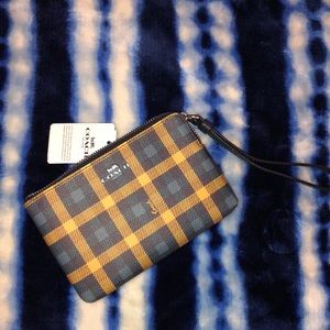 Pretty plaid Coach 6” wristlet